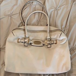 Micheal Kors Offwhite Tote